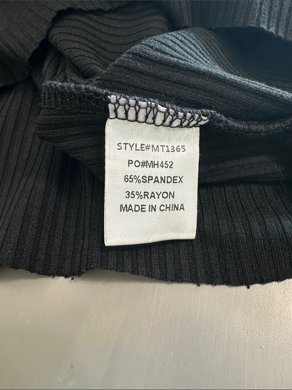 Asymmetric One-Shoulder Ribbed Tank Top - Black - Picture 6 of 6